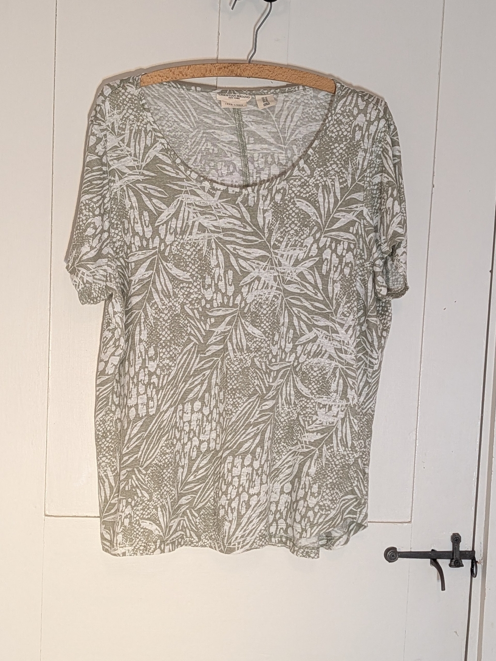 Christian Siriano Linen Top Short Sleeve Scoop Neck Sage Green Leaf Print 1X